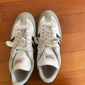 Adidas samba size 9 in men